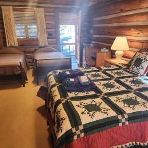 Cabin 12 Bedroom 1222
