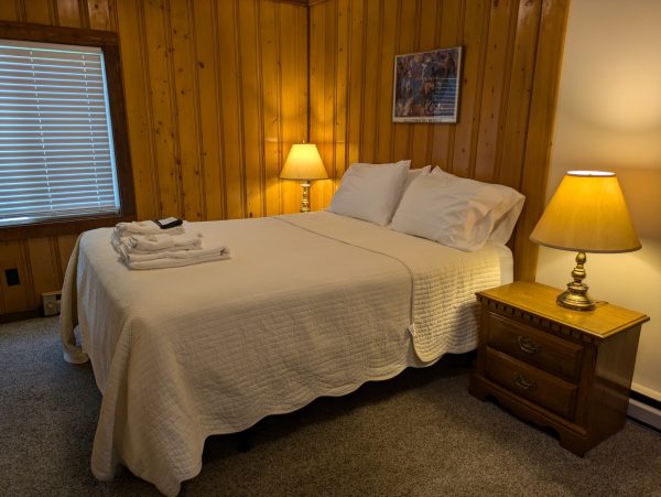 Circle Cabin Room 2