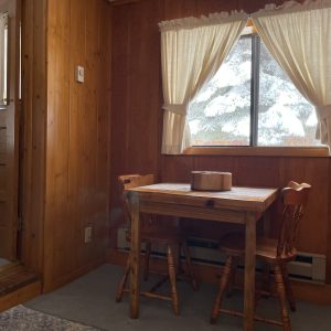 Cabin 5 Breakfast Nook