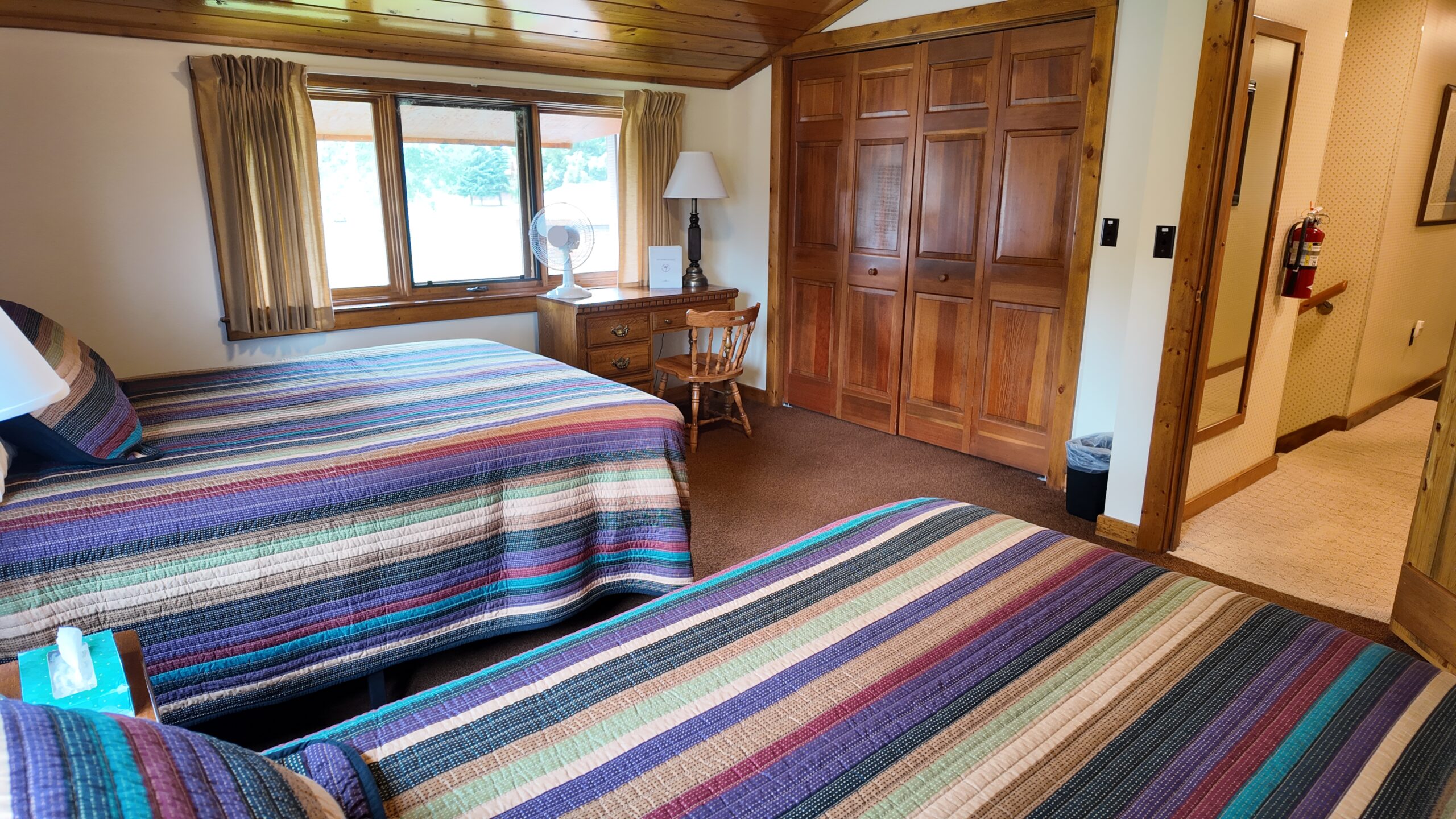 Ranch Home, Room R24, Queen & Twin Bed