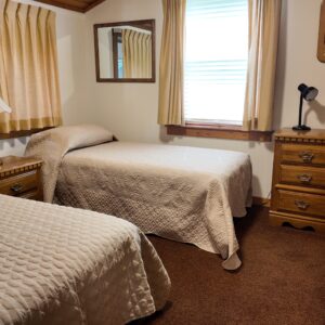 The Ranch, Room R22, Two Twins